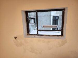 窗口式冷氣機架及304不鏽鋼水盤安裝(太古城-住宅)